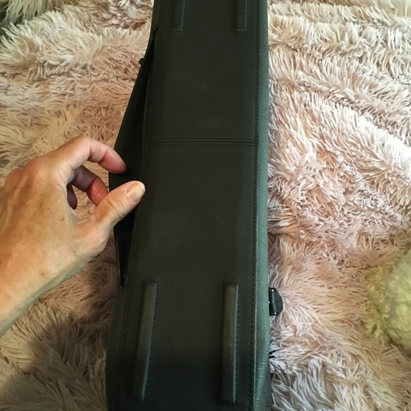 Tumi Bag-Gates Slim Messenger Leather/Canvas Laptop Bag - Picture 5 of 14